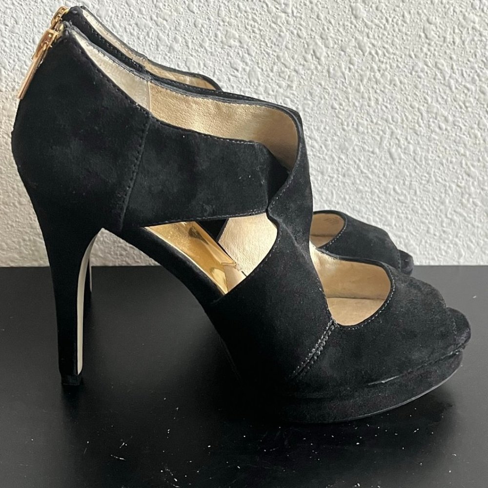 Michael Kors Women's Black Suede Platform Heels Size 9.5 Style AF13E